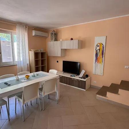 Luxury Seafront With Private Acces Ferienhaus Fitili